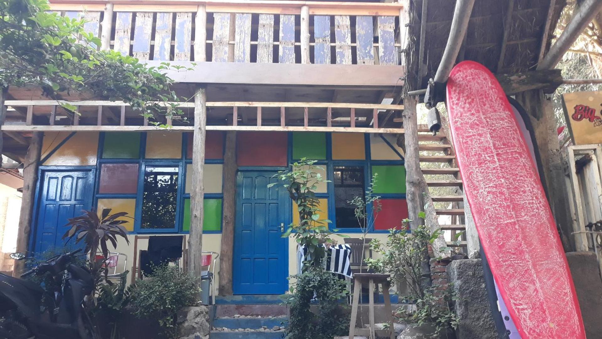 Appartamento Big Daddy'S Surfcamp Pasanggaran Esterno foto